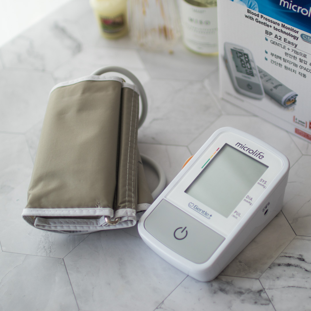 가정용 전자혈압계 혈압측정기 기계 체크기 심박수 커프형 국산 휴대용 자동 24시간 병원용