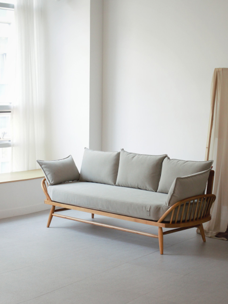 01 패브릭 3인용원목소파