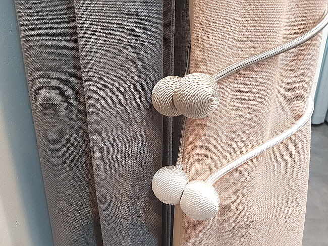 코지앳홈샵  방울자석 커튼 타이백2종 2개1set