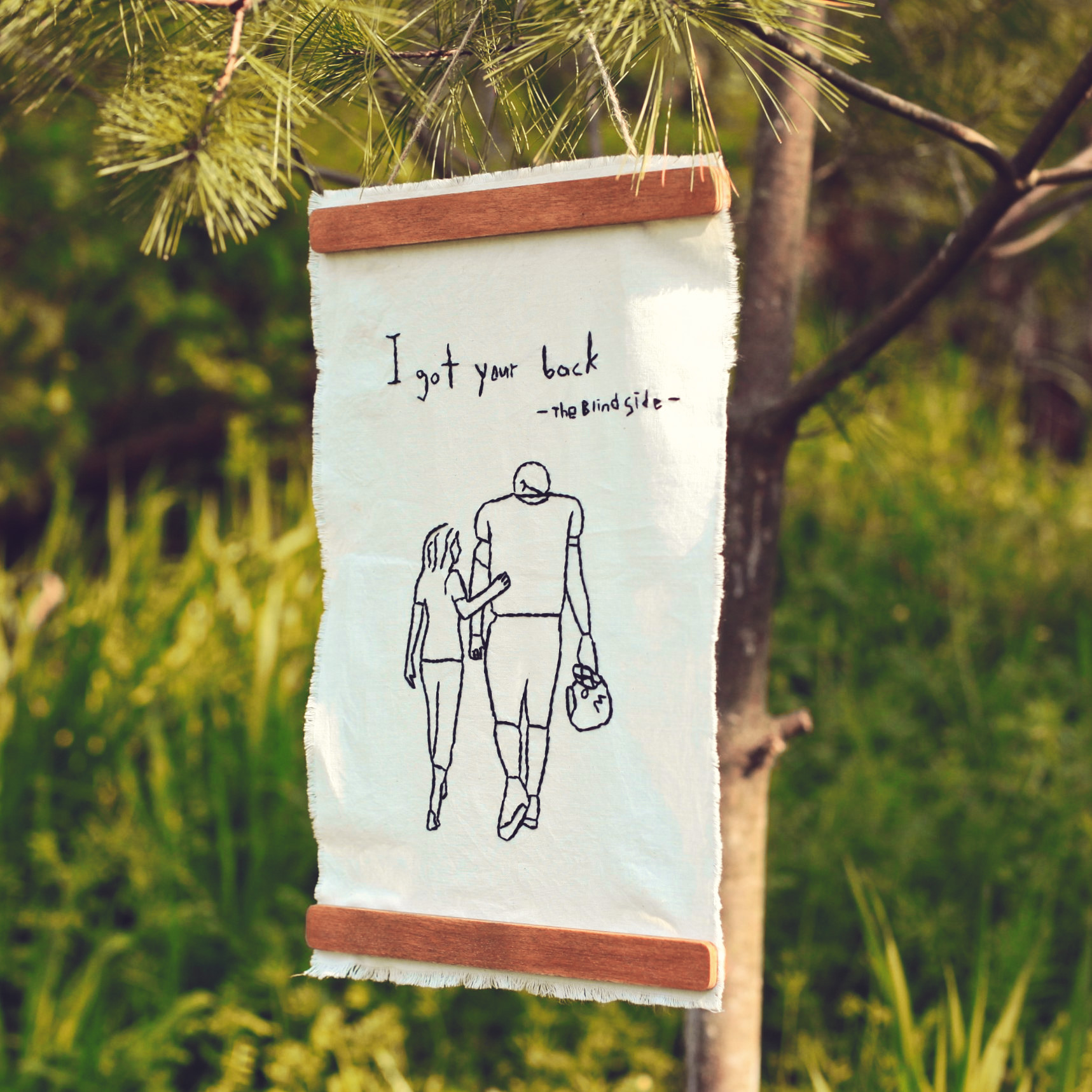 [앙스] 가벼운 행잉 우드 원목 투명 액자 프레임 아이 그림 스케치북 보관 레일 걸이 - 상품 이미지