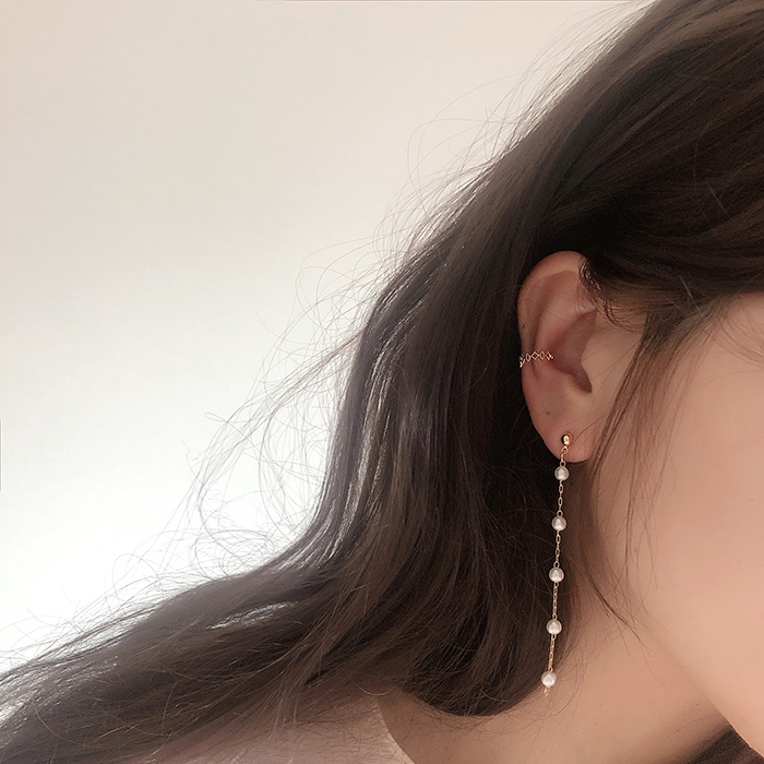 심플 미니 진주 체인 줄 드롭 귀걸이 2컬러 티타늄 - 상품 이미지
