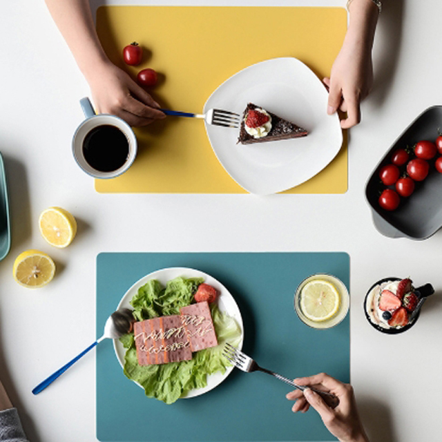 직사각 실리콘 테이블 매트