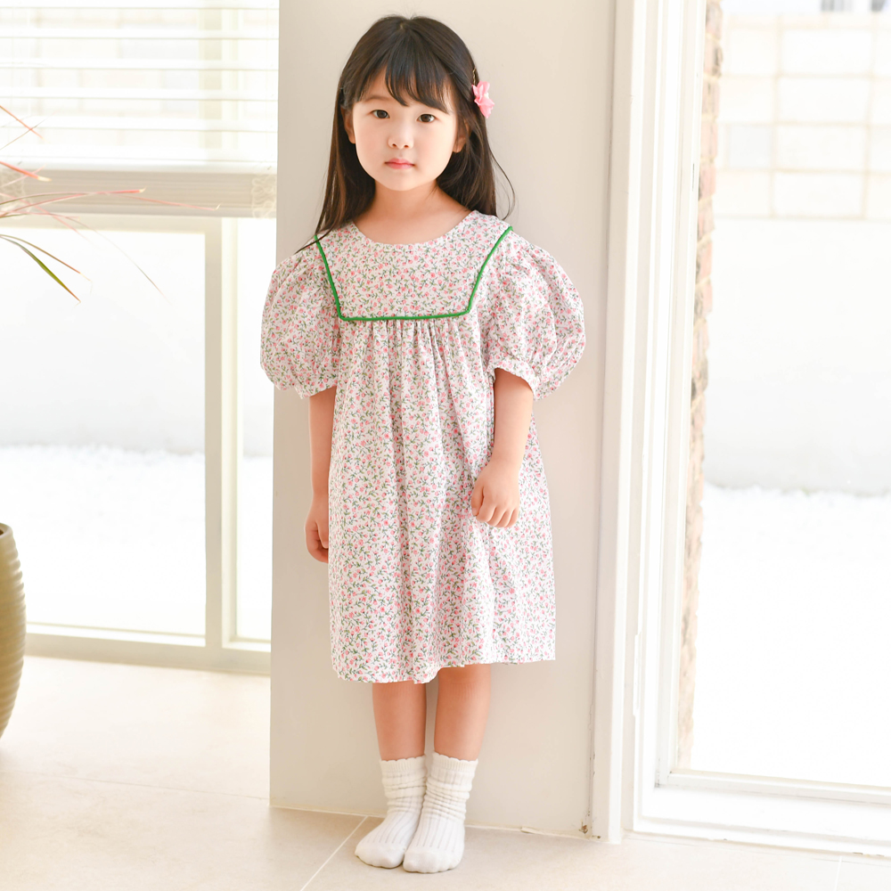 줄리 배색끈원피스 여아 아동 화이트 꽃무늬 루즈핏 면