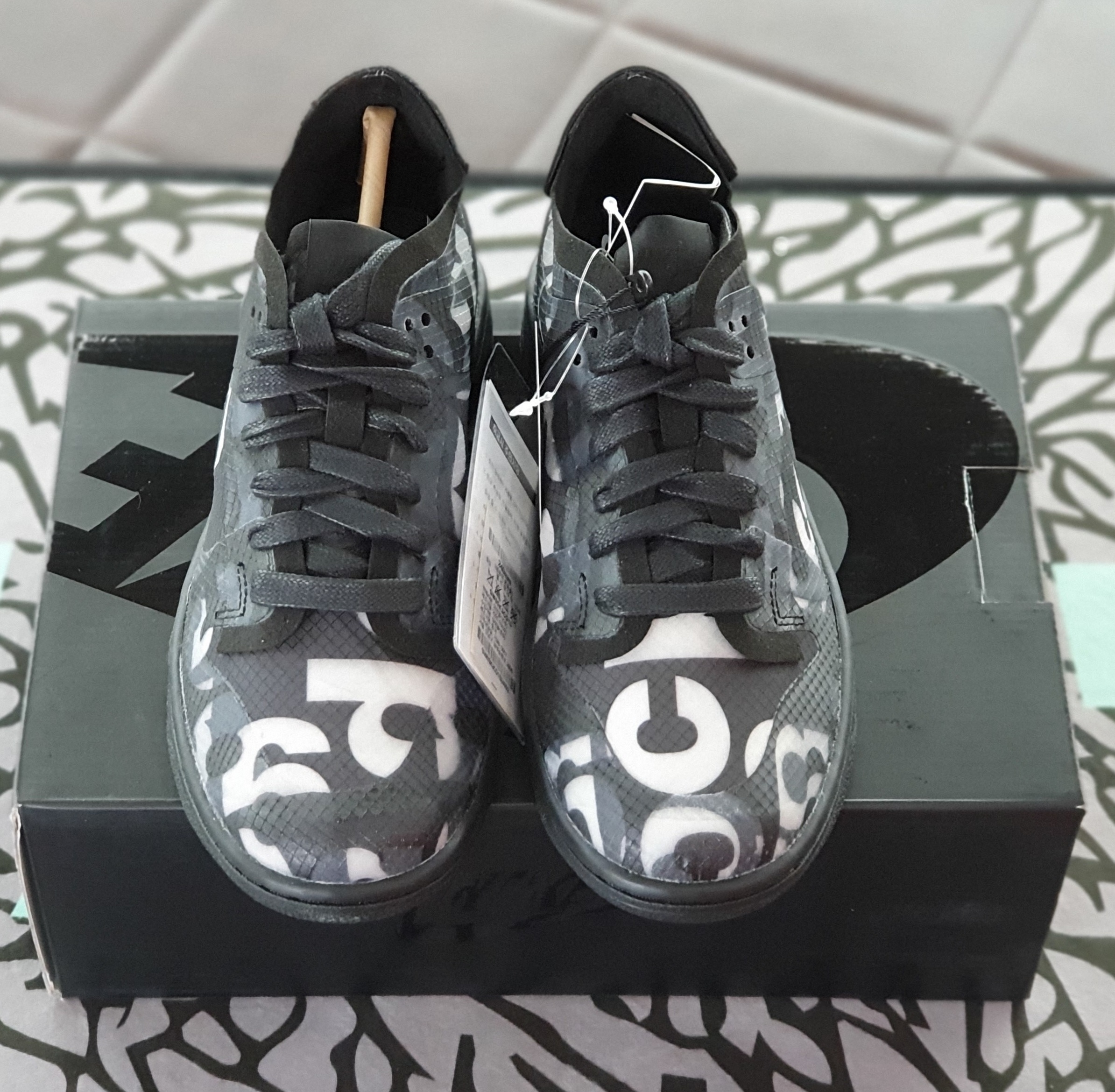 꼼데가르송 CDG X 나이키 덩크 로우 CZ2675-001 남녀공용 운동화 - 상세 이미지 2