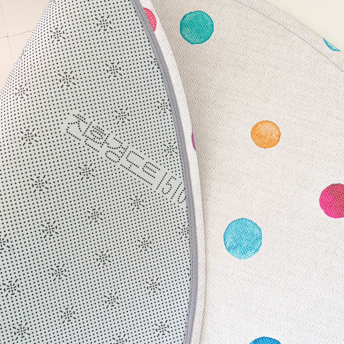 마이하우스 아이방 반원 러그 미끄럼방지 먼지제로 버블캔디, 145cm