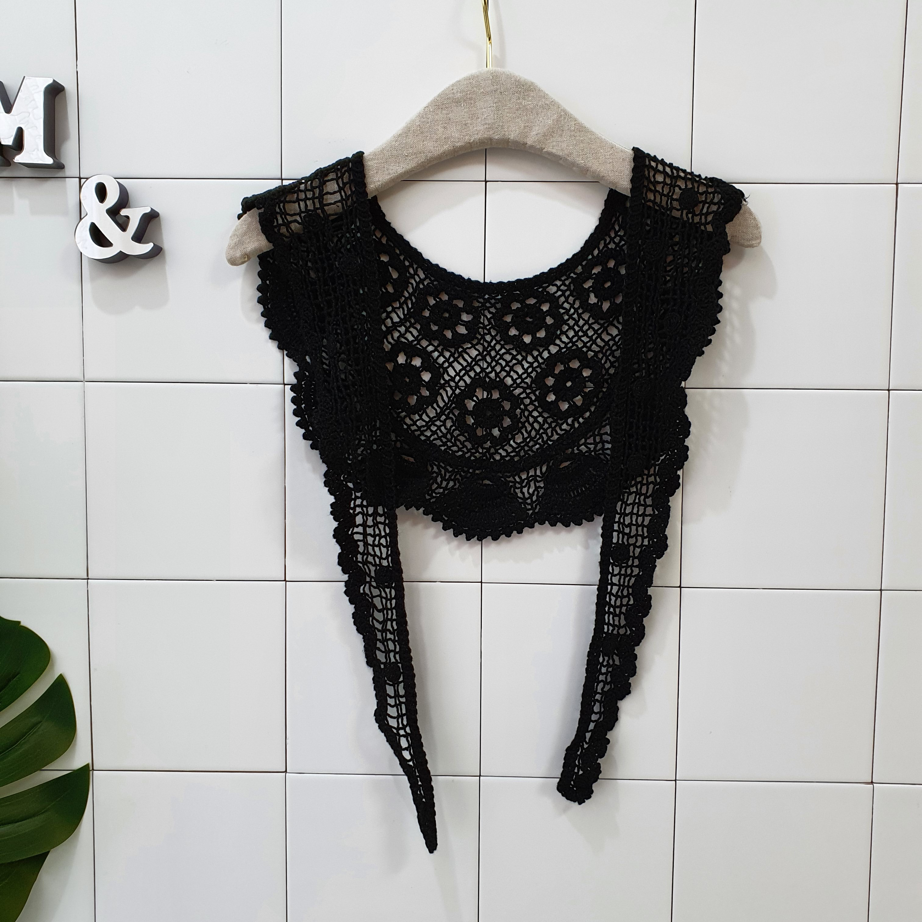 레이스 뜨게 둥근 케이프