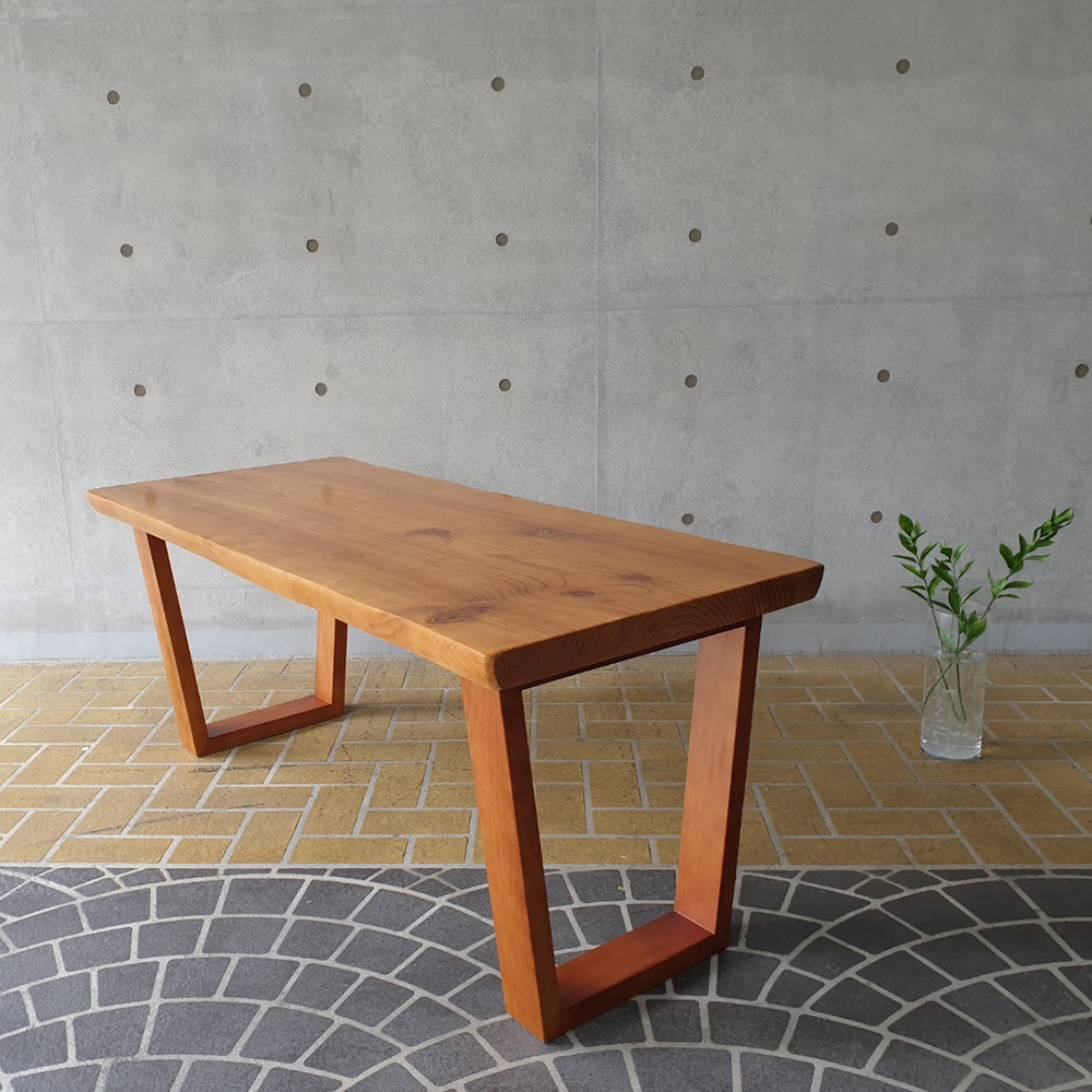 [뉴송 우드슬랩] 스타벅스 식탁 V 테이블 ALL-WOOD  원목다리프레임