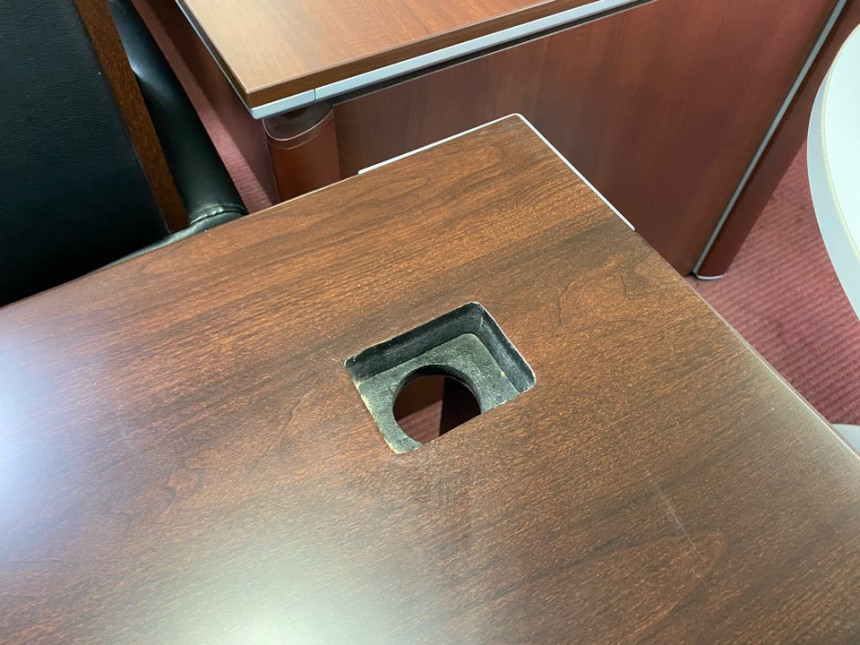 deskC_04.jpg