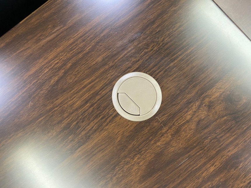 deskB_07.jpg
