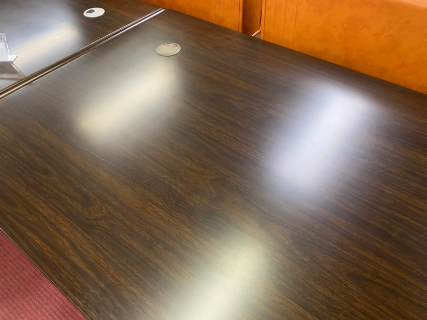 deskB_03.jpg