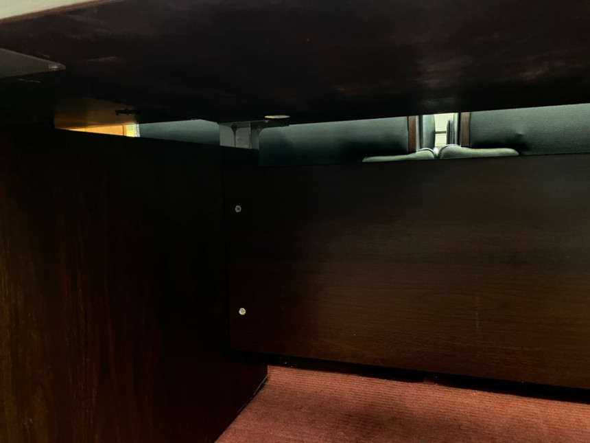 deskC_06.jpg