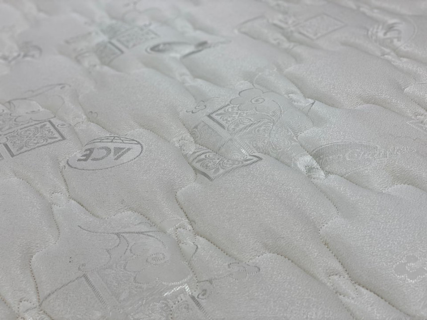 quiltQbed_09.jpg