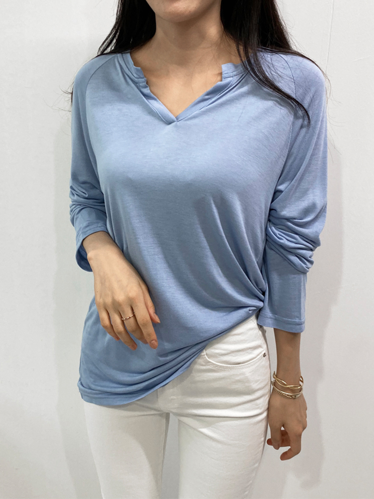 여리여리 찰랑 트임 브이넥 여름 긴팔 티셔츠 - 메인 이미지
