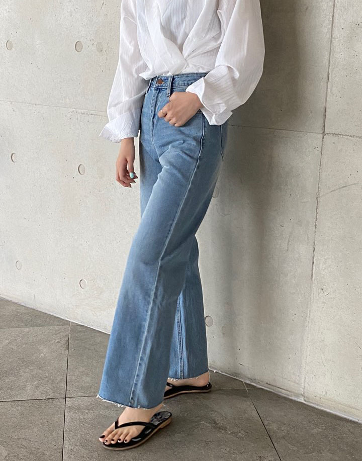 오버무드 데일리 키작녀 와이드 컷팅 중청 데님 팬츠 - 상세 이미지 5