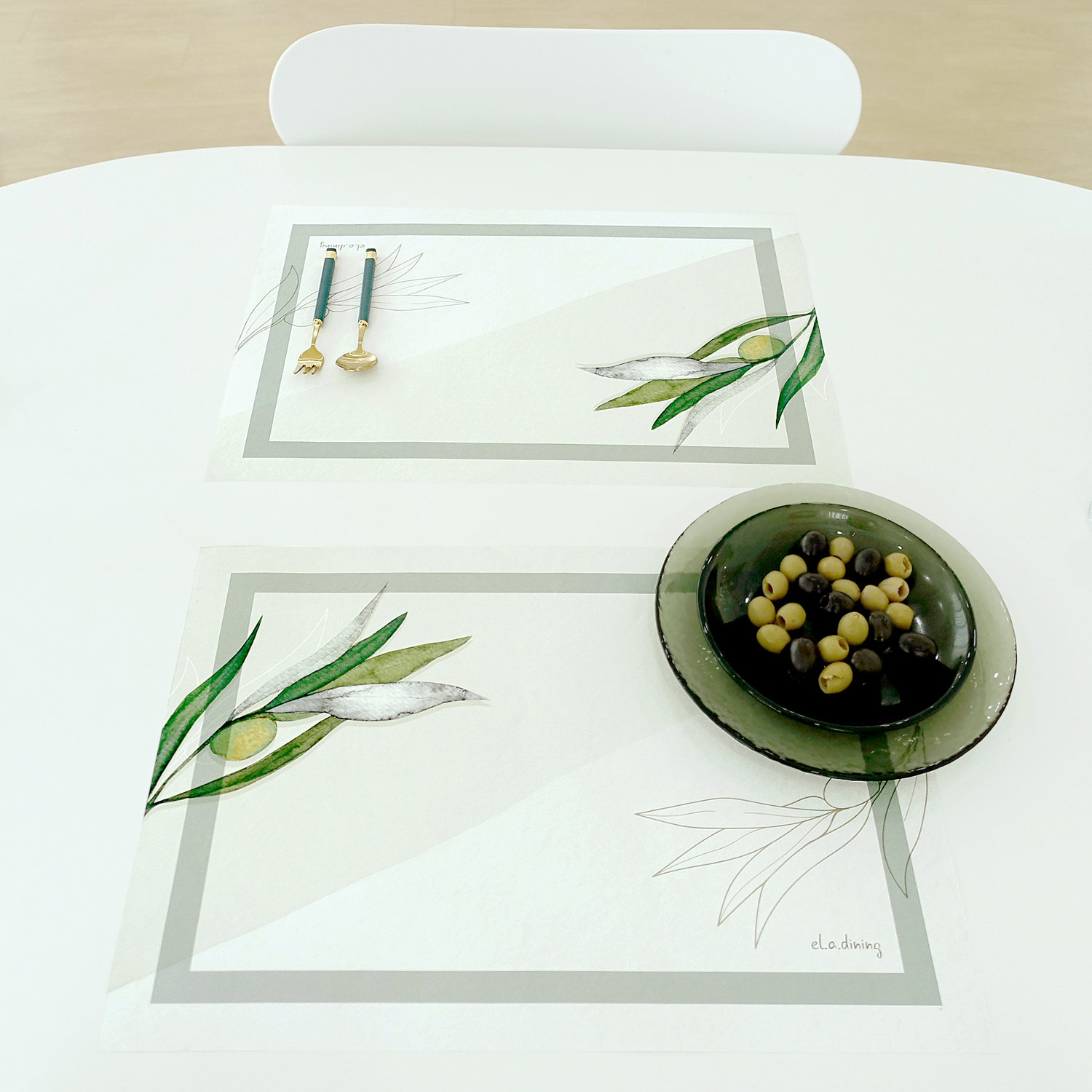 일회용 종이 식탁매트 10P 세트 뉴 올리브 엘라다이닝