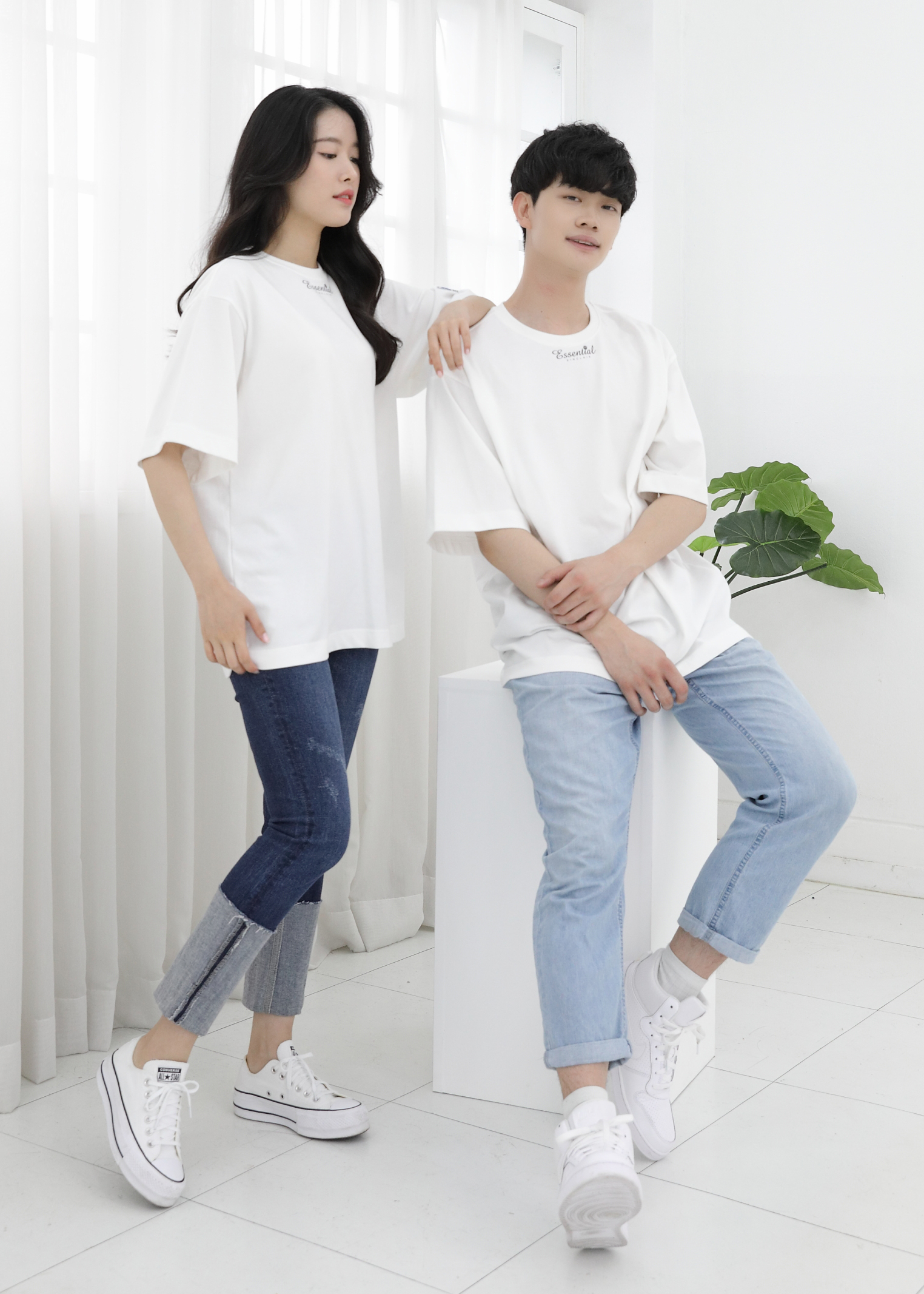 SINCLAIR 싱클레어 에센셜 네크포인트 유니섹스 티셔츠 화이트 오버핏 빅사이즈 반팔 남자 여자 - 상세 이미지 3