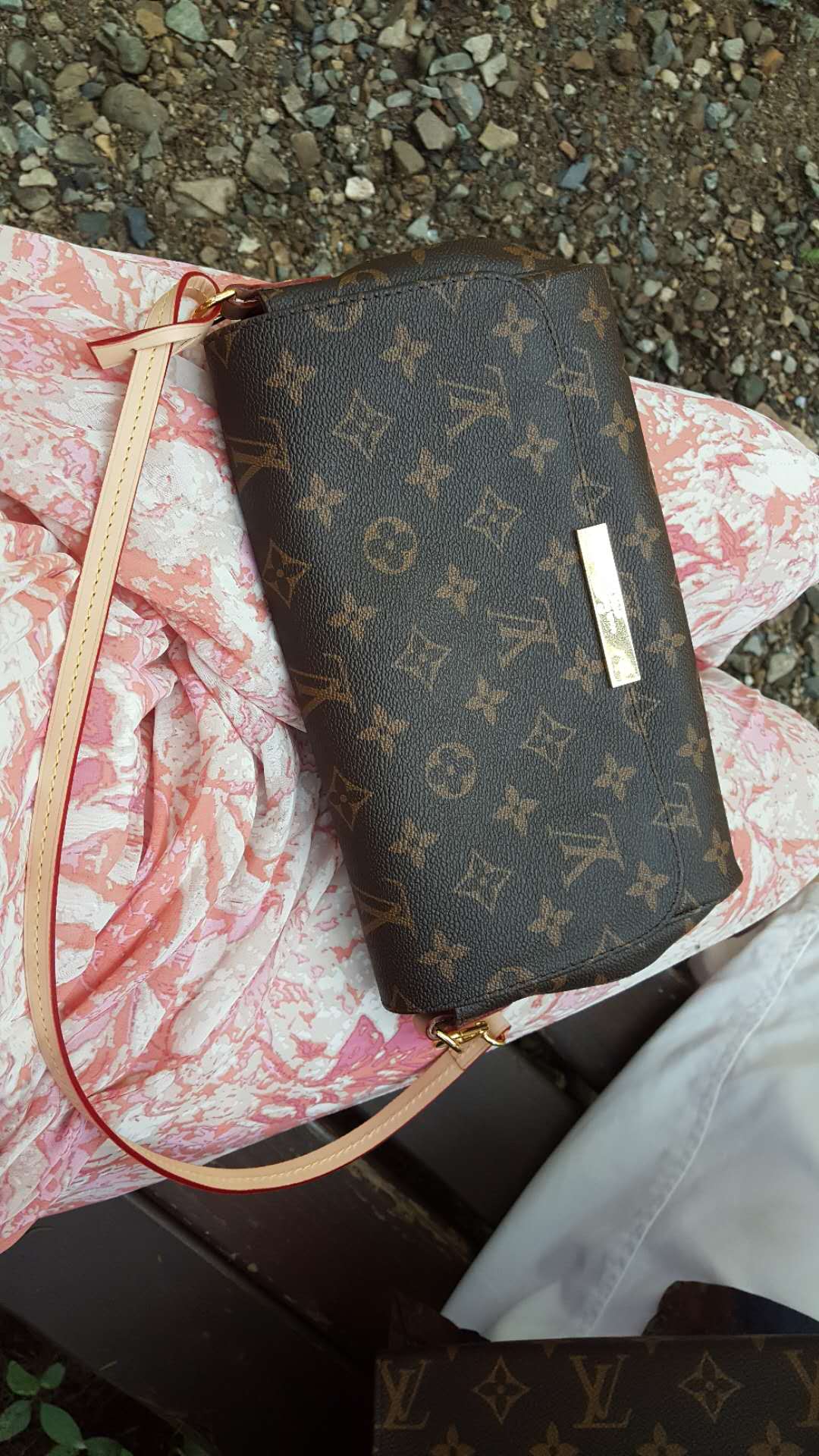 로맨티코 루이비통 호환 스트랩 악세수아 페이보릿 숏 가방끈 카우하이드 명품가방