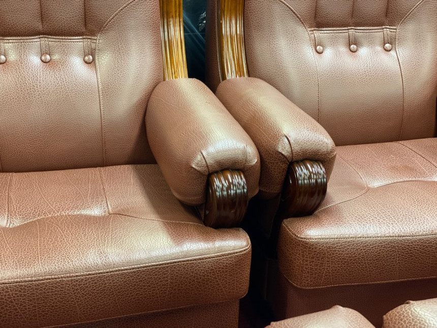 partnerPRK7sofa_10.jpg