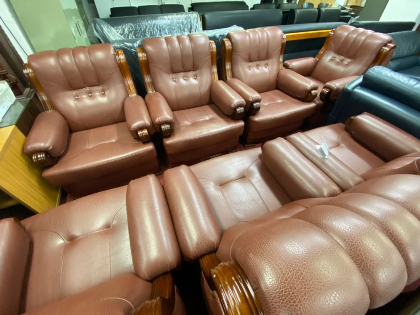 partnerPRK7sofa_03.jpg