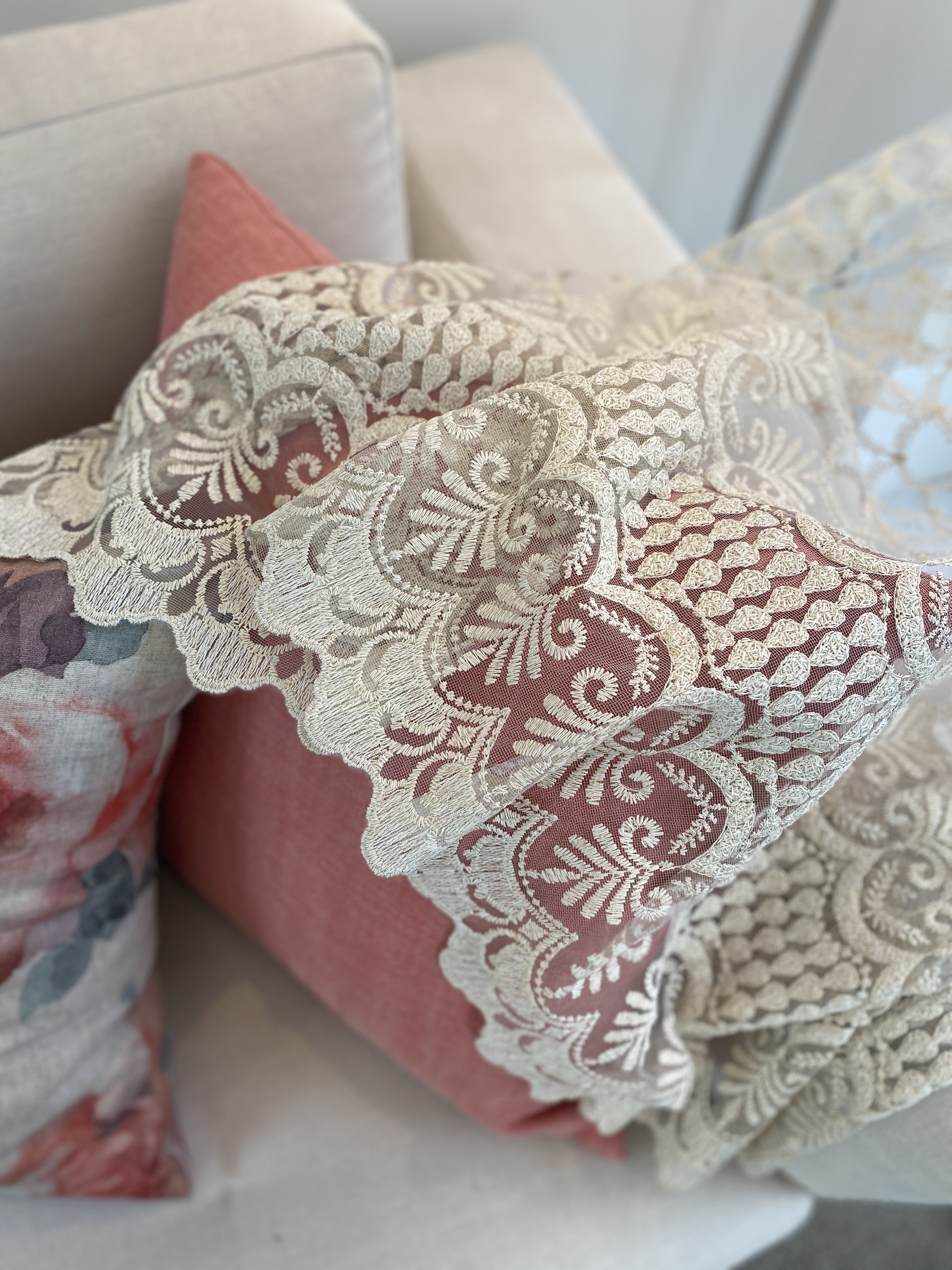 금사망사 자수 레이스 포인트 수입속커튼(맞춤제작)