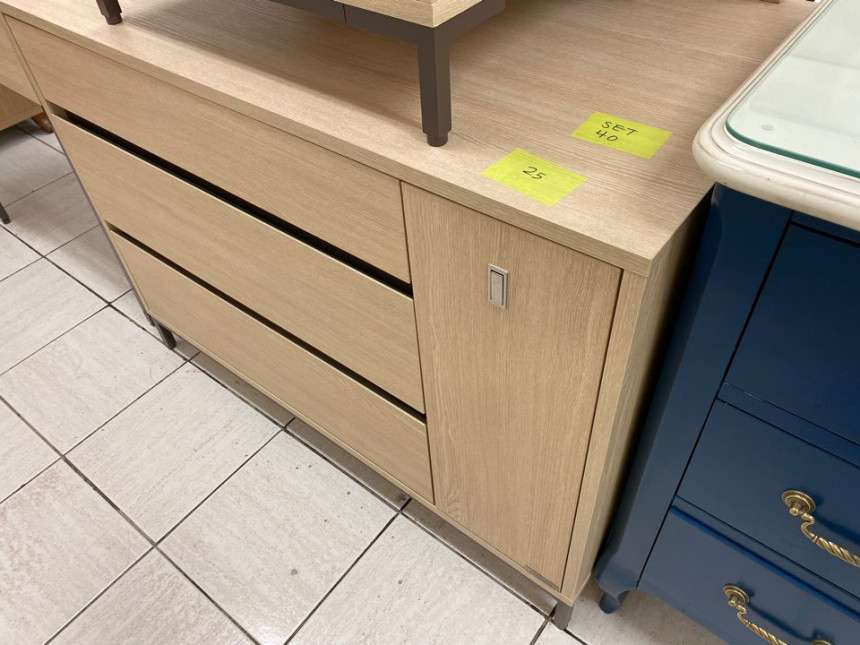 dressingtable25_03.jpg