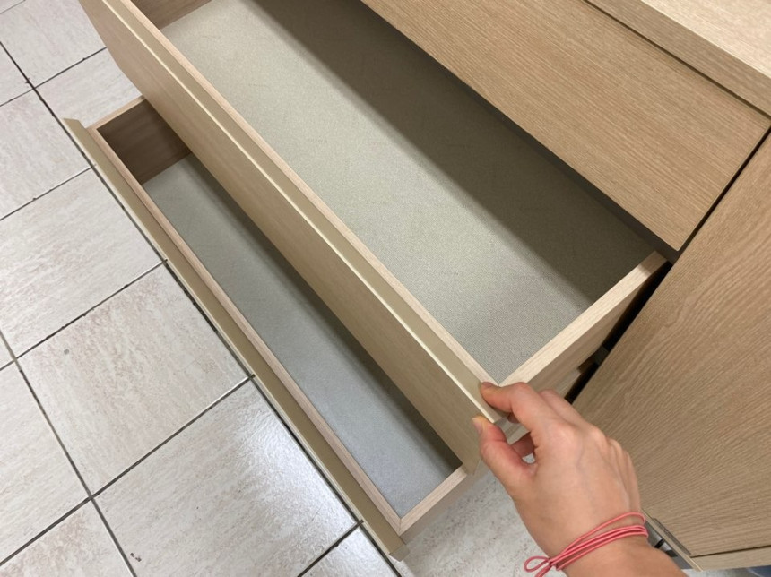 dressingtable25_05.jpg