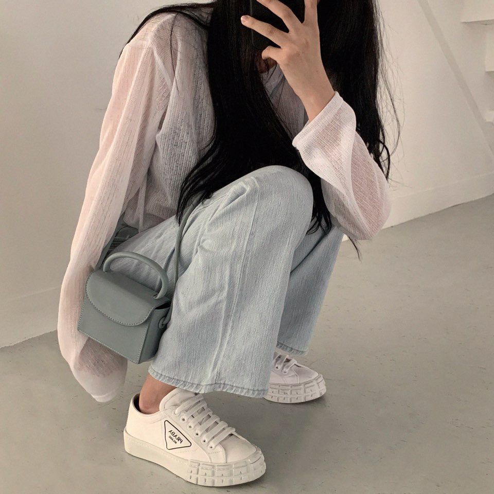 고집 있는 스트링 긴팔 티셔츠 : 크림치즈마켓