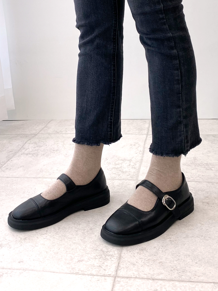 발편한 쿠션 둥근코 메리제인 로퍼 발등 스트랩 플랫슈즈