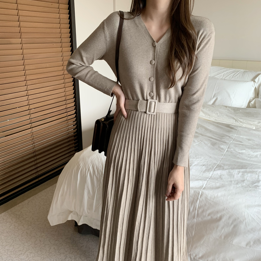 플리츠 브이넥 니트 롱 원피스 여성 결혼식 하객룩 가을 하객원피스 돌잔치엄마 베이지 블랙
