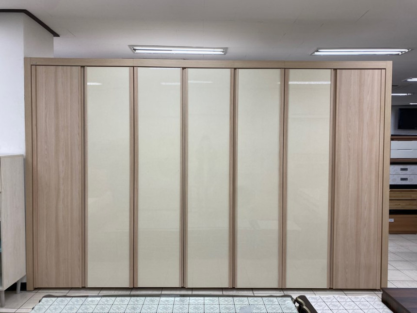 livart_wardrobe_01.jpg