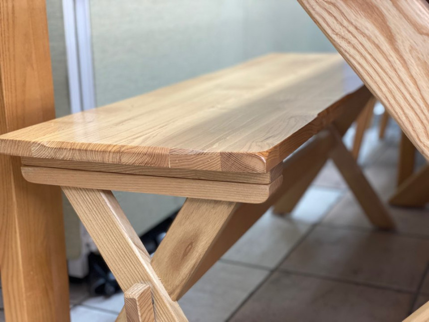 wood_table_12.jpg