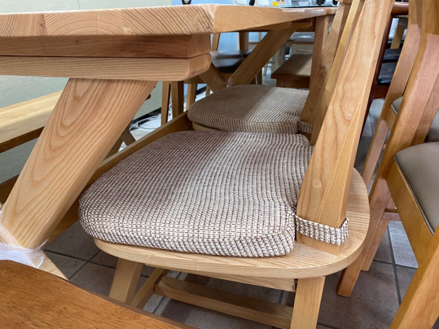 wood_table_05.jpg