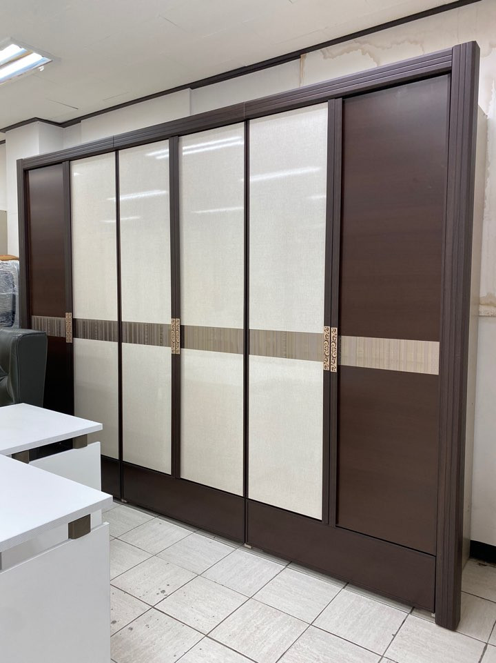 modern_wardrobe_02.jpg