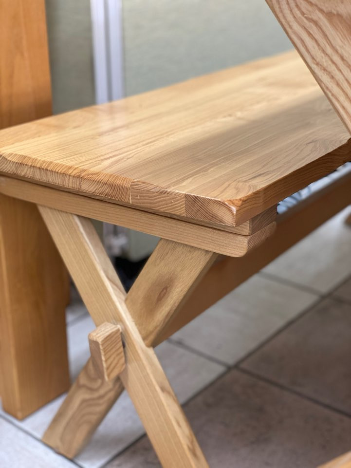 wood_table_14.jpg