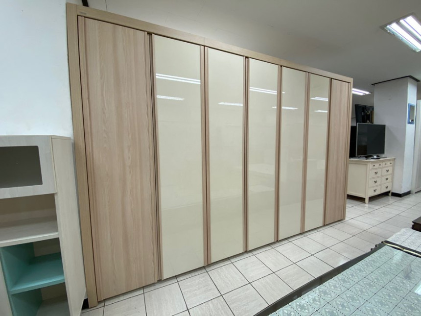 livart_wardrobe_03.jpg