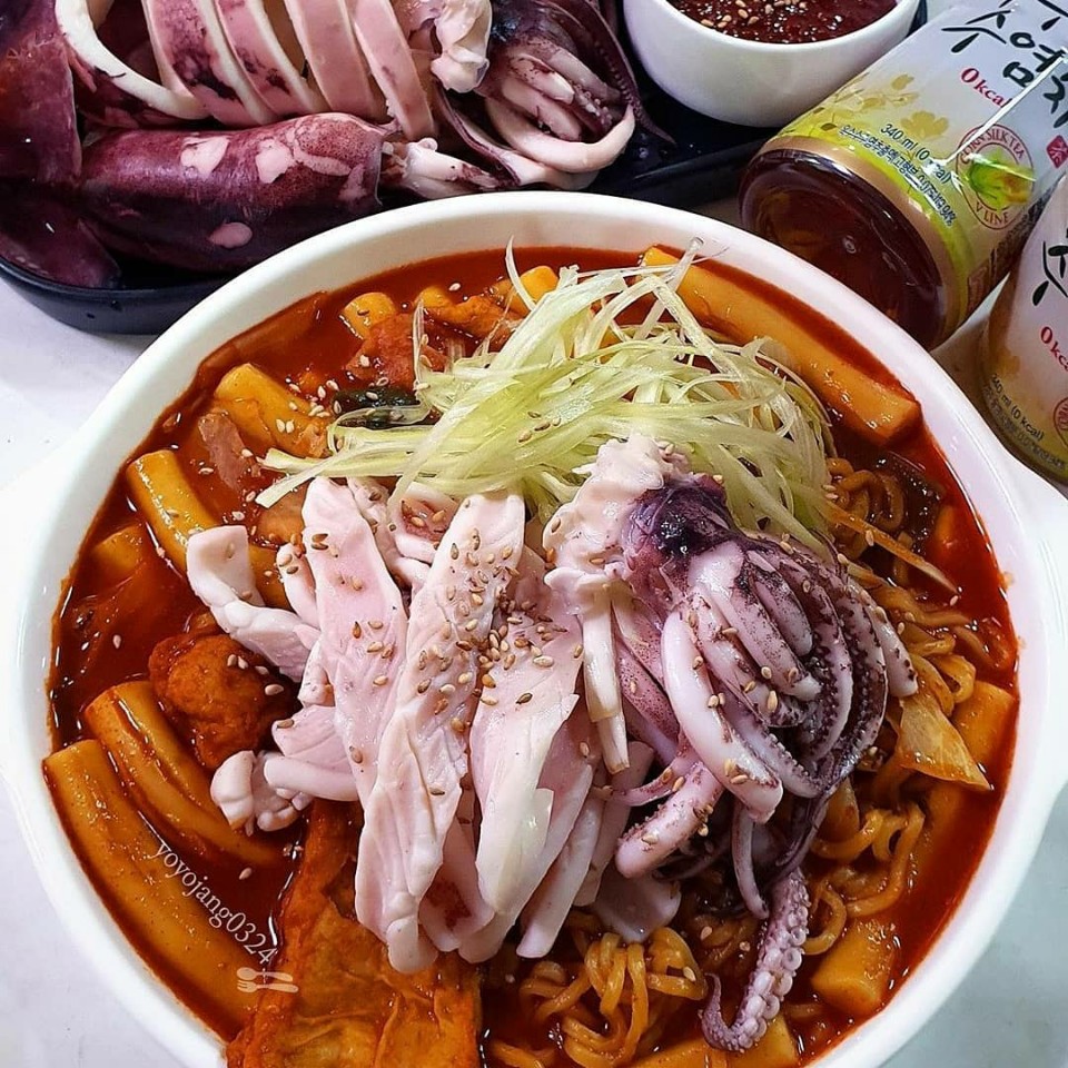 동해 영덕 손질오징어 1kg 국내산 통오징어 오징어알 생물 절단 물 오징어 무늬오징어