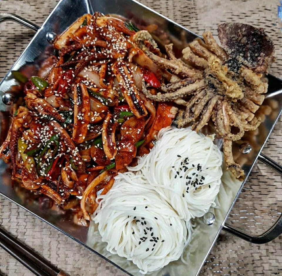 동해 영덕 손질오징어 1kg 국내산 통오징어 오징어알 생물 절단 물 오징어 무늬오징어