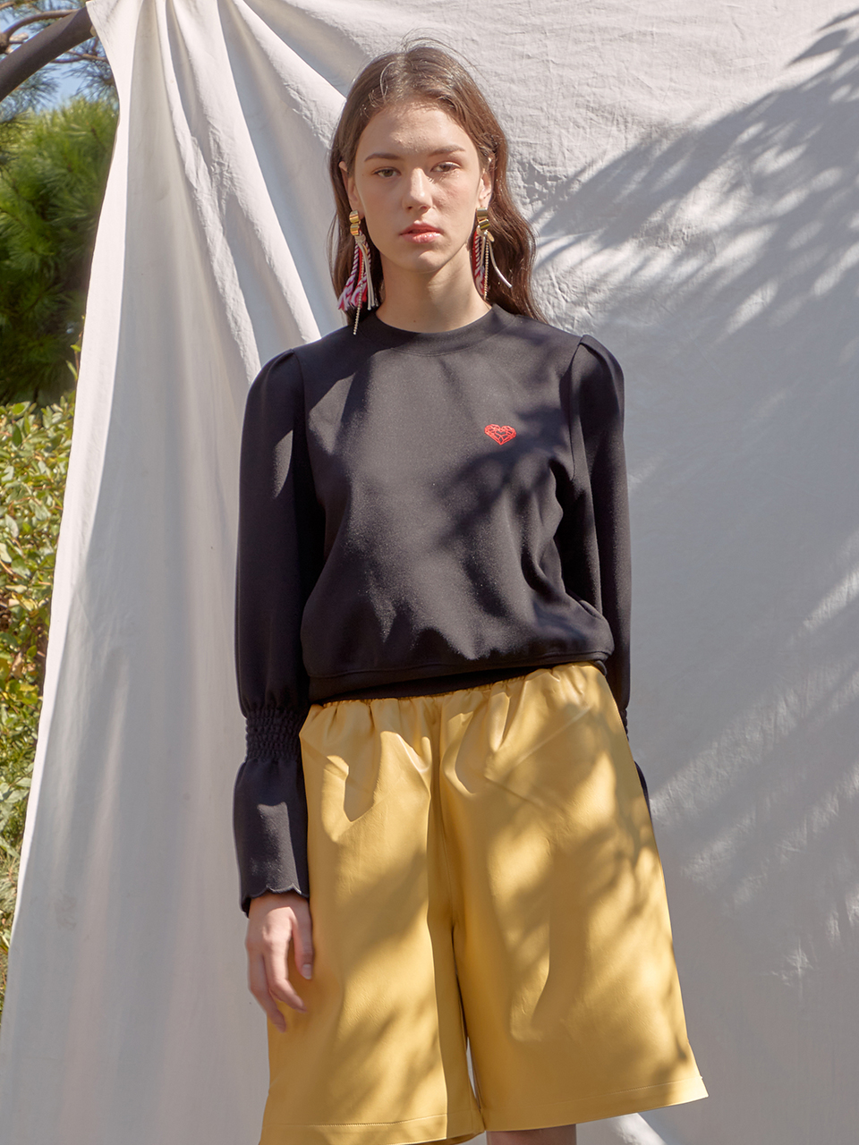 쥴리앤칼라20FW Juliy Love 스웻셔츠 블랙 - 상세 이미지 2