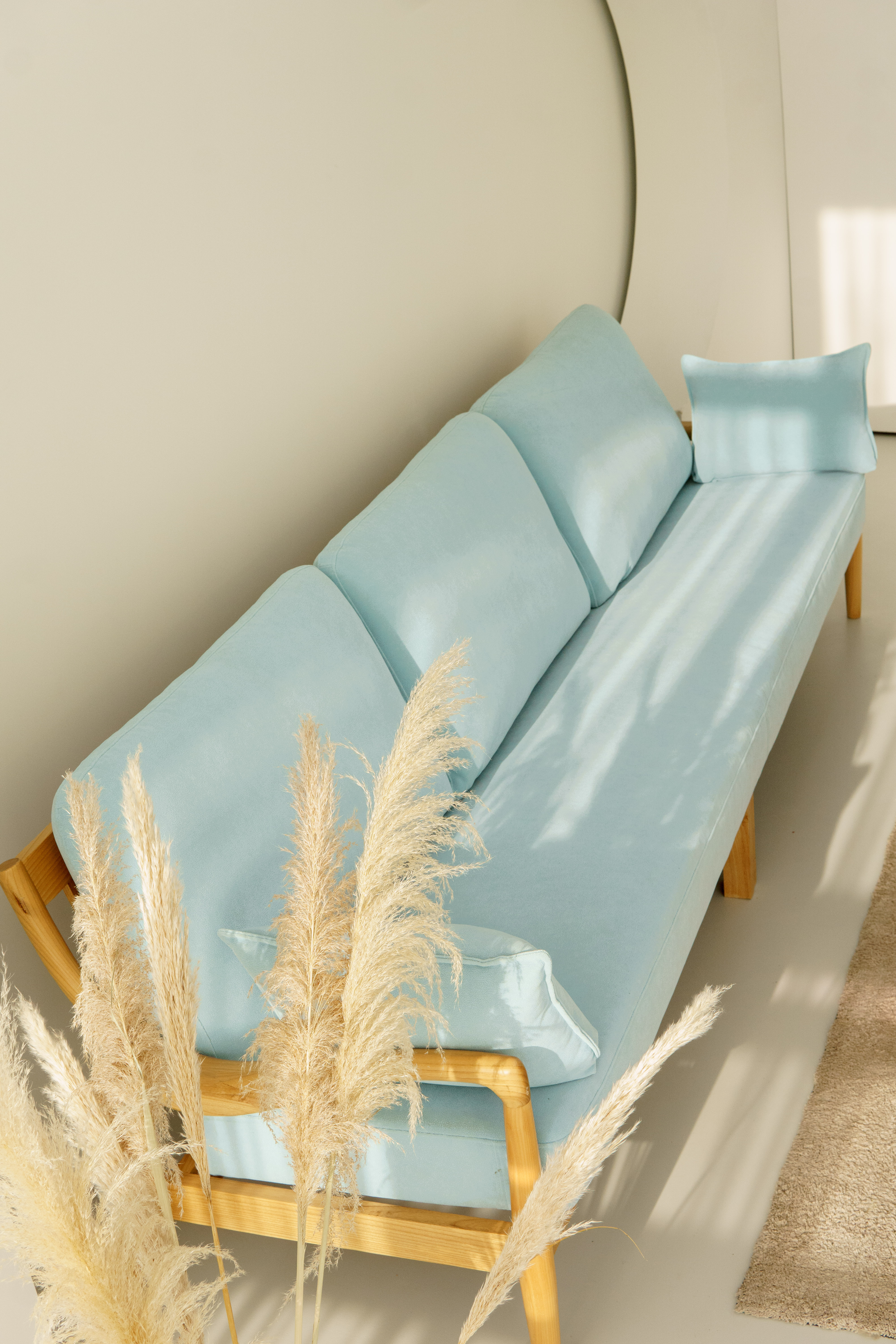 빌라누프 02 폴란드수입원단 앨리스 4인용원목소파(국내제작)