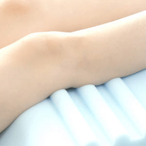 수면도감 다리베개 다리올리는베개 쿠션 최적의 높이 네이비, 26cm 솔직 후기 | 실제 배치 사진 포함 - 상품 이미지 3