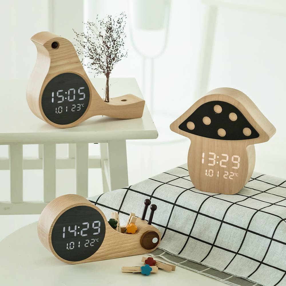 플라이토 우드 인테리어 LED 탁상시계 무소음 디지털 전자 알람 블링
