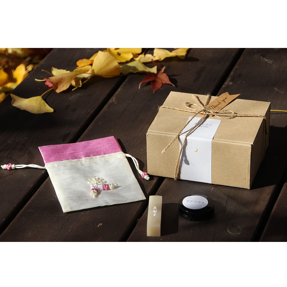 달빛조각사들 개인 인감도장 아기 수제 단체 졸업 선물도장 작은달 요녕석 음각 달빛체