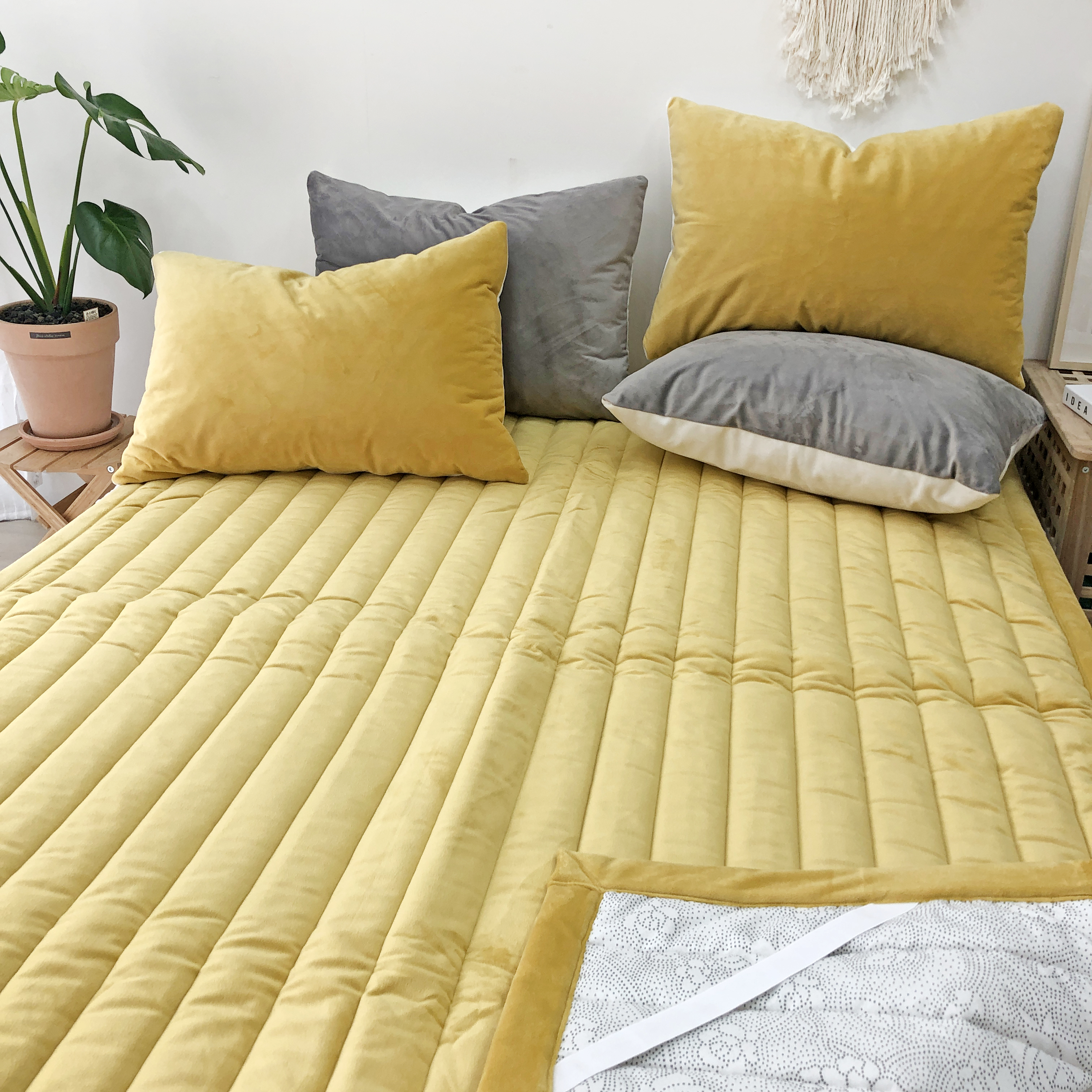 고밀도 극세사 미끄럼방지 및 고무밴딩 겨울패드 SS