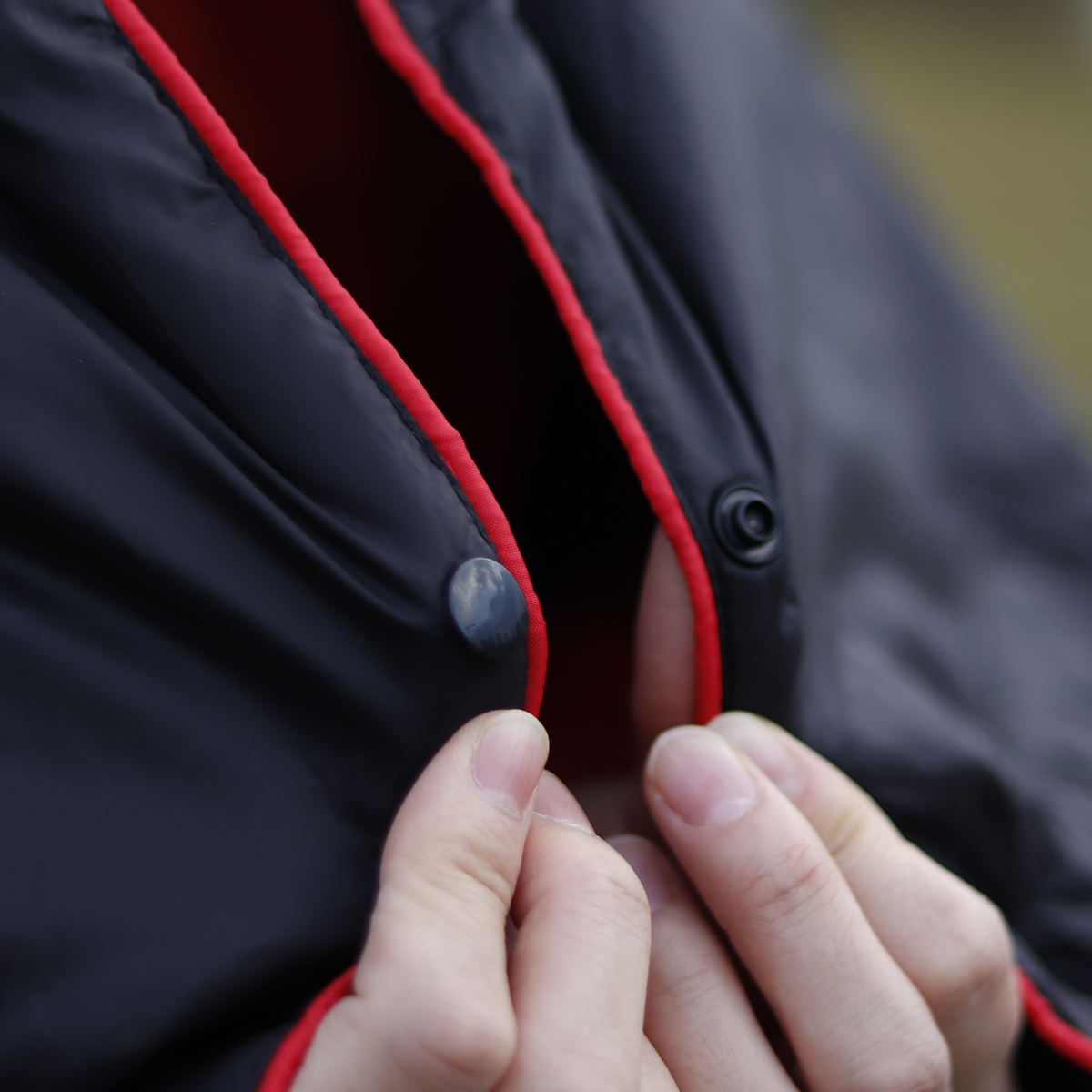 덕다운 캠핑 차박 초경량 패딩담요 사계절 다용도 블랭킷 침낭 이불 대용 블랙