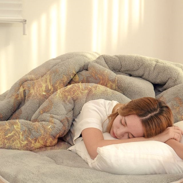 한겨울 이불 겨울 두꺼운 이불 발열 침구 양털 극세사 이불