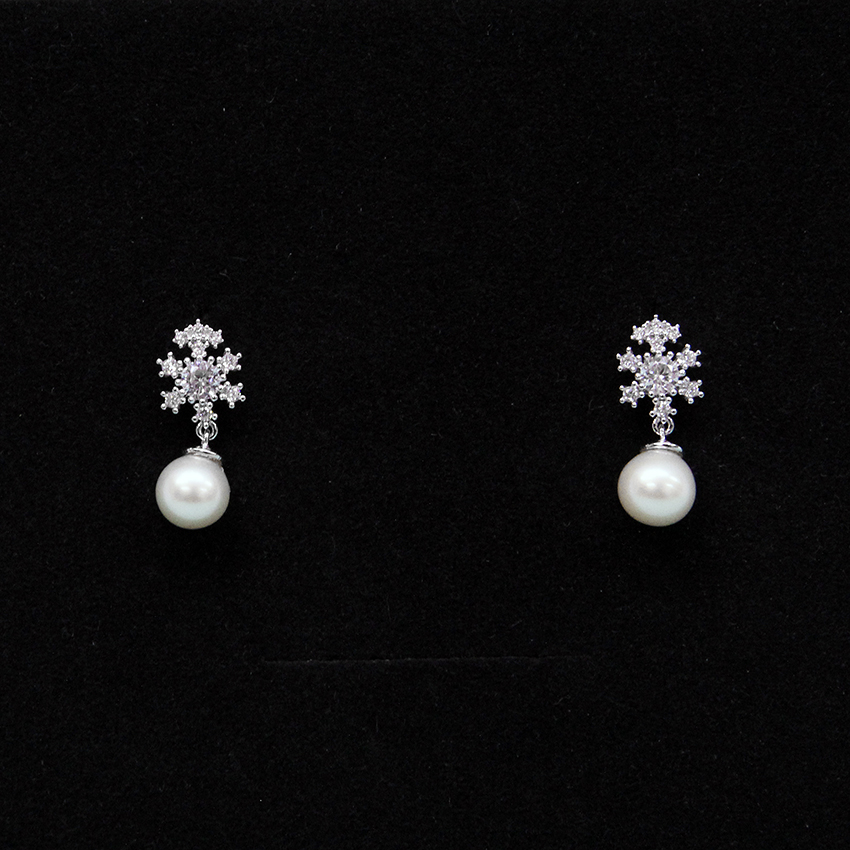 실버925 자체제작 눈꽃 천연 담수진주 큐빅귀걸이 Earrings