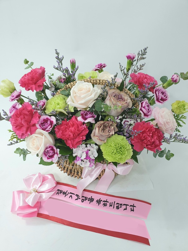 혼합 꽃바구니 여자친구 생일 선물 케이크 빼빼로 사탕 꽃다발배달 기념일 축하 당일꽃배달 - 상품 이미지