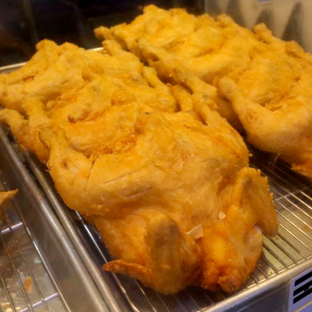 [오산/동탄 당일배달] 바삭하게 튀긴 통닭(약간 매운맛) 1마리 [오색 춘가통닭] : 동네시장 장보기