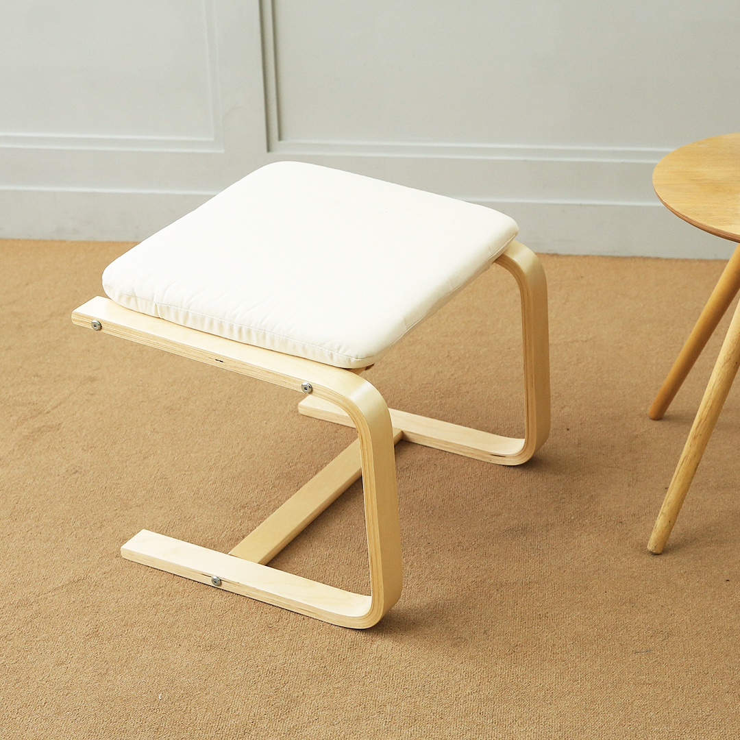 일루일루 실론 풋스툴 발받침대 보조의자 책상발받침대 쇼파스툴 낮은의자