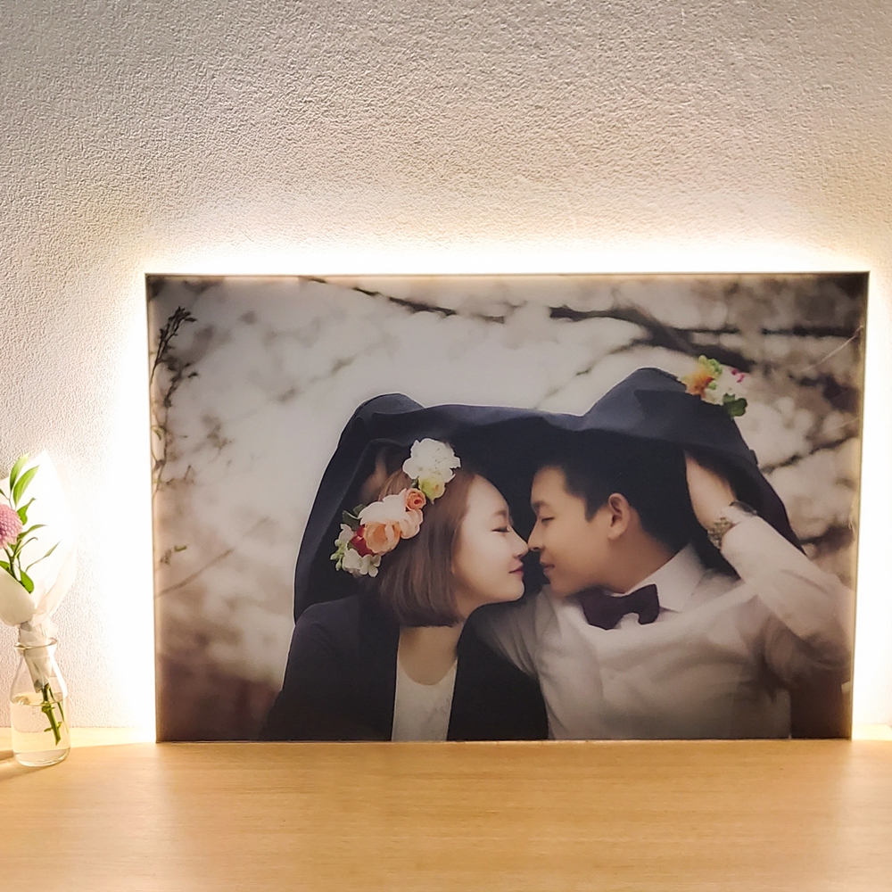 웨딩액자 신혼집 인테리어 UHD 프리미엄 디아섹 라이트 40x50 cm - 상세 이미지 2